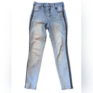 Garage Premium Ultra High Rise Side Stripe Lightwash Denim Blue Jeans Size 7